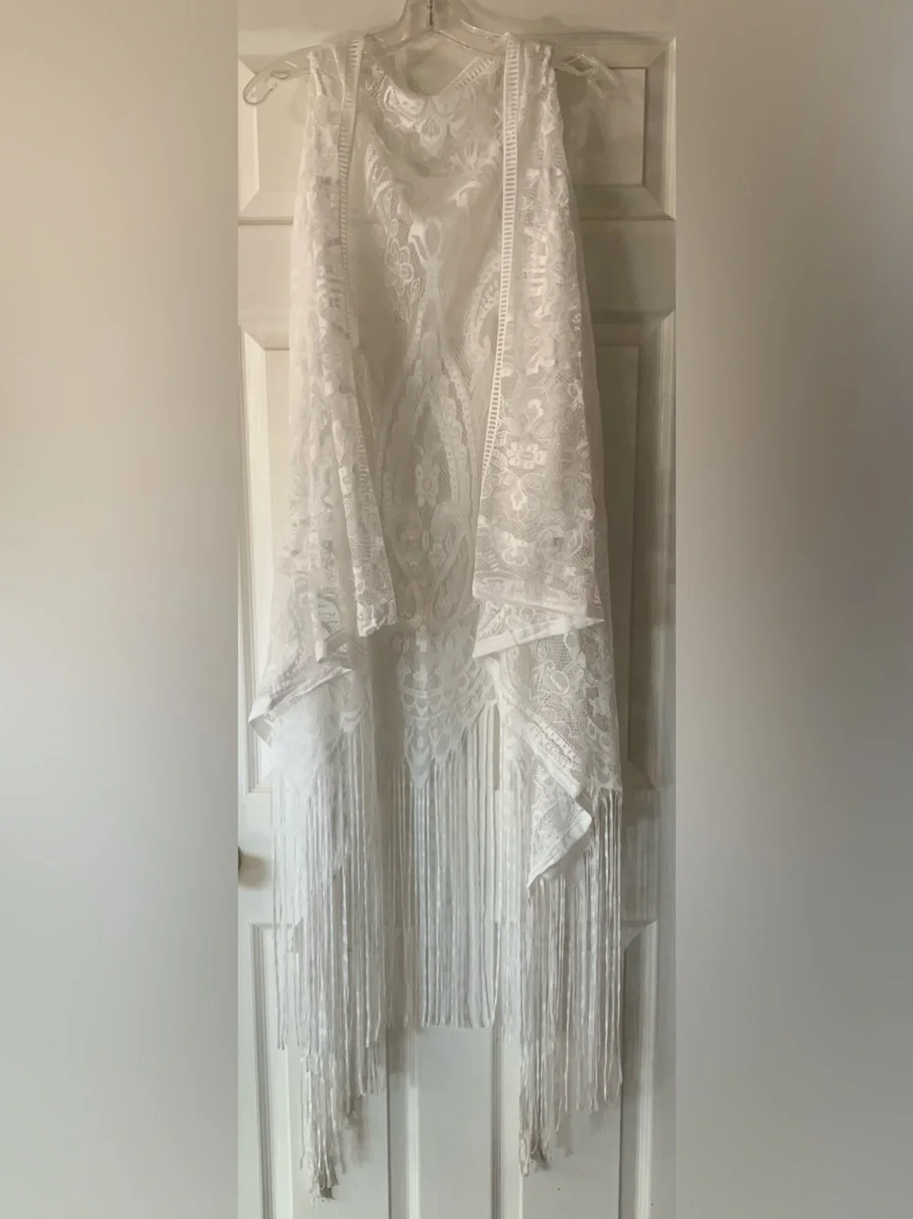 Boho White Lace High-Low Fringe Wrap
